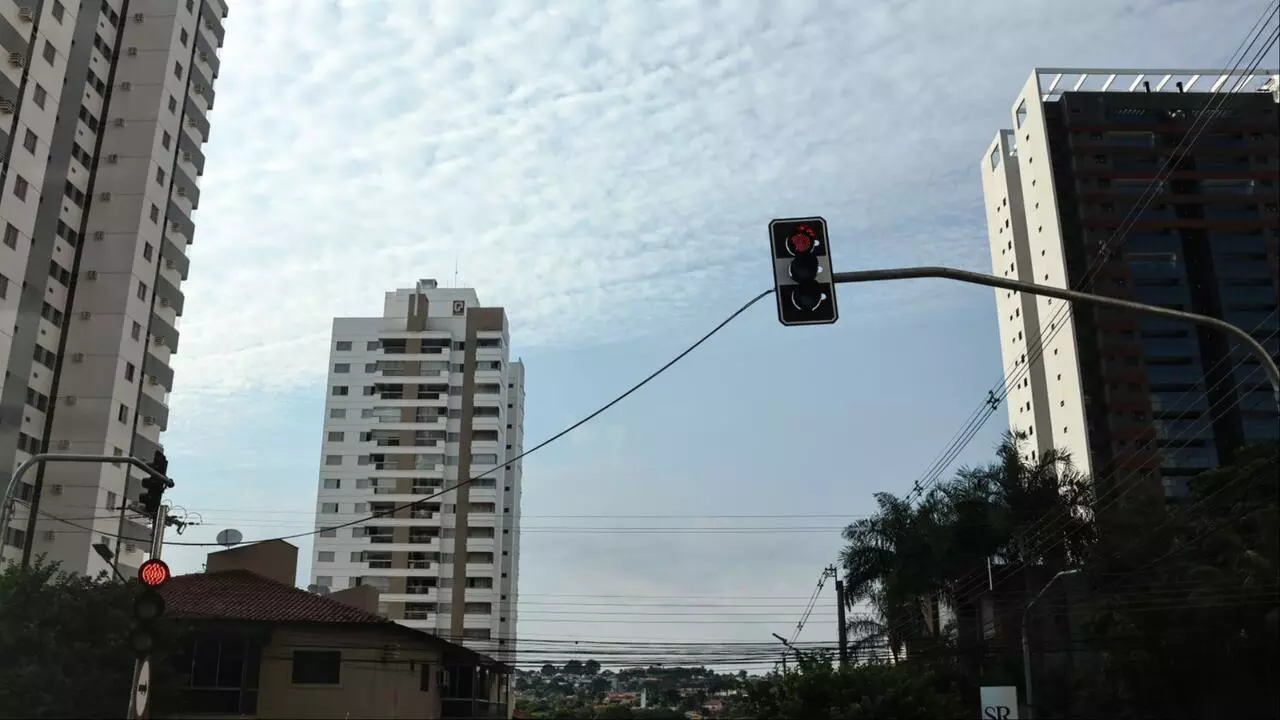 Domingo amanhece com tempo firme, mas previsão indica chuvas em Mato Grosso do Sul