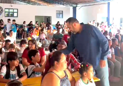Prefeito de Alcinópolis acompanha início das aulas e destaca compromisso com a educação
