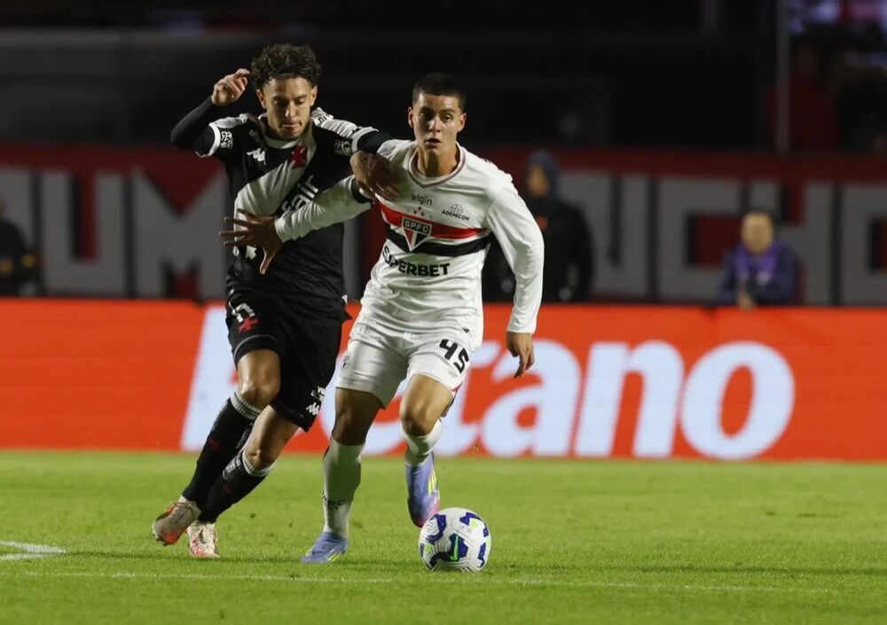 São Paulo perde para o Vasco no Morumbis pela 12ª rodada do Brasileirão