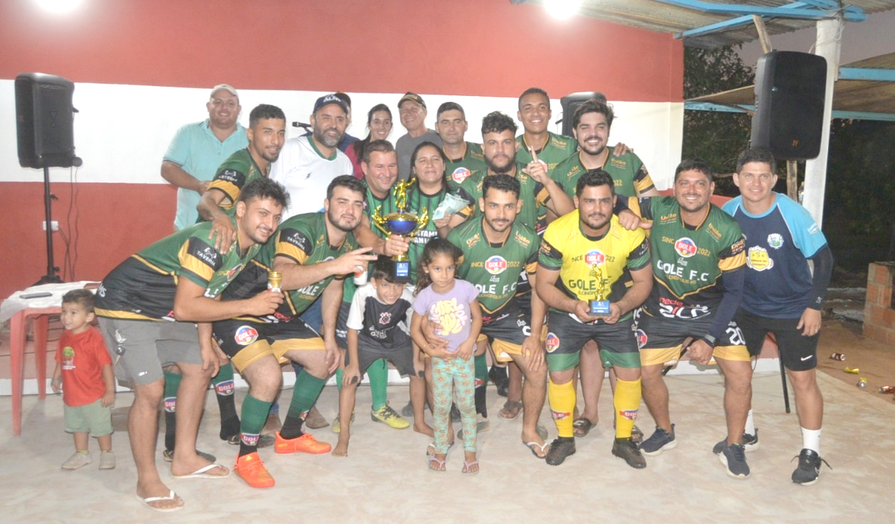Emoção e confraternização marcam o 5º Torneio de Futebol Society no Assentamento Santa Fé