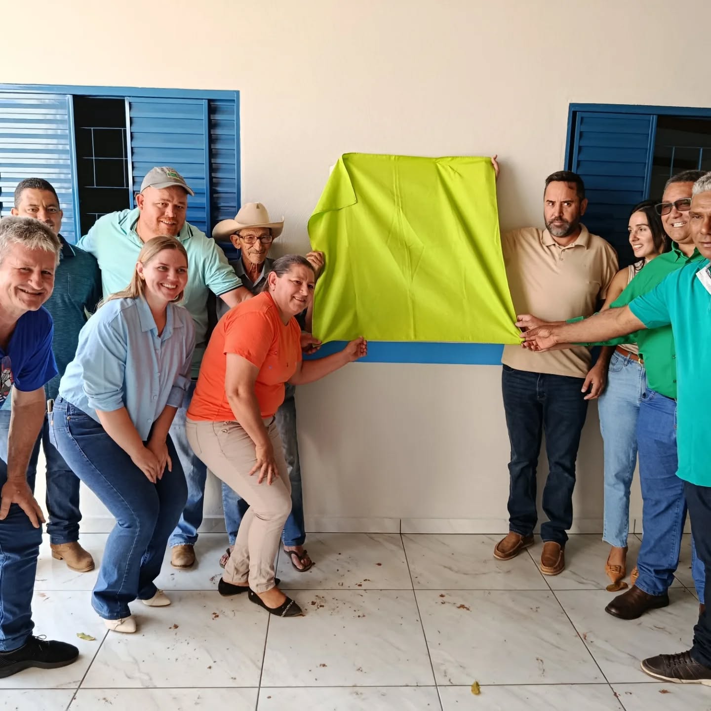 Programa ampliando sonhos IV entrega dois imóveis reformados em Alcinópolis