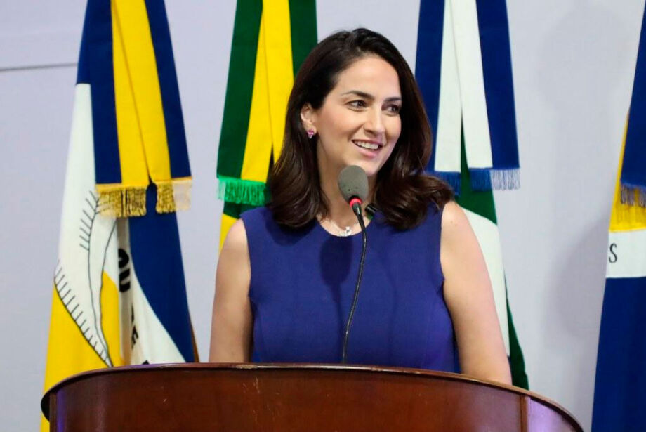 Pré-candidata ao Senado, Gianni articula defesa de crianças na gestão de 17 cidades
