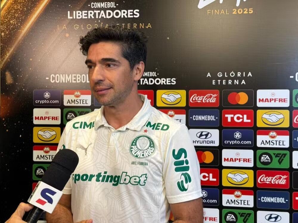 Abel garante permanência no Palmeiras