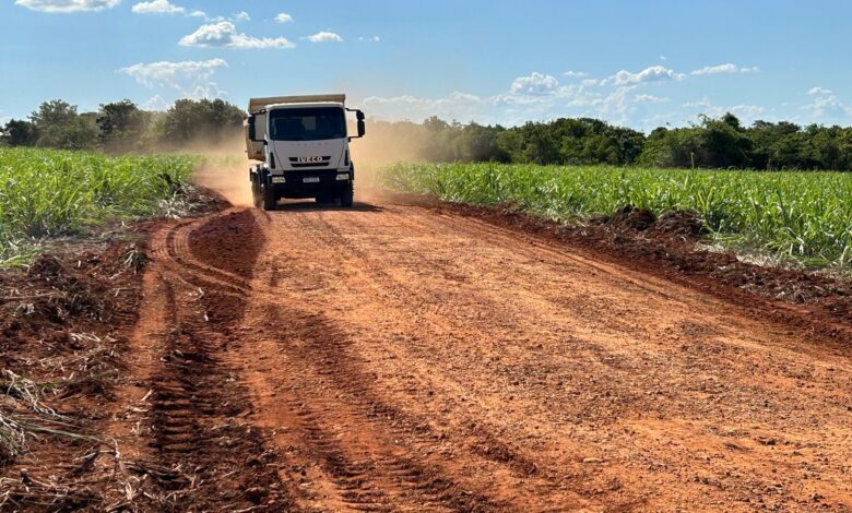 Costa Rica intensifica manutenção de estradas rurais para garantir escoamento da produção e mobilidade
