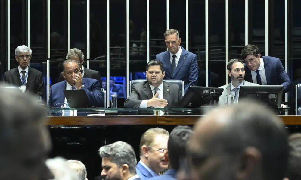 Senado aprova redução de penas do 8 de Janeiro e impõe derrota à narrativa de “golpe”
