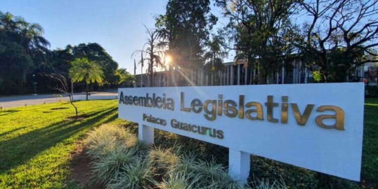 Concurso da Assembleia (ALEMS) abre inscrições hoje com salários de até R$ 8 mil; são 80 vagas imediatas