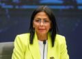 “Vim com dor”: Delcy Rodríguez assume presidência interina da Venezuela e classifica captura de Maduro como “sequestro”