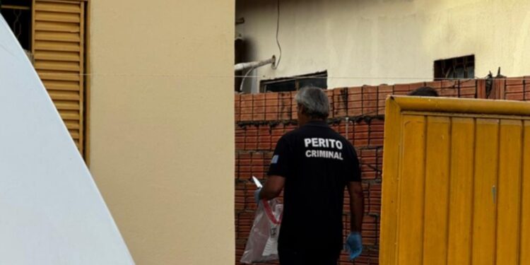 Coxim em Luto: Morte de mulher no bairro Senhor Divino é investigada como o 3º feminicídio do ano em MS