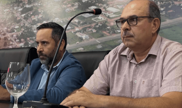 Executivo e Legislativo reafirmam união em Sessão Solene na Câmara