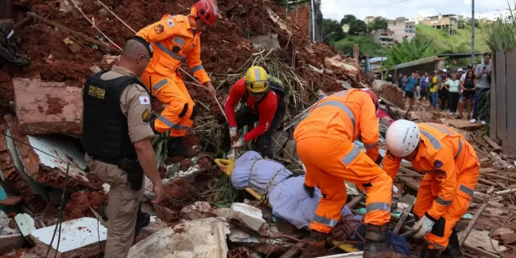 Mortes na Zona da Mata sobem para 48 e Inmet mantém Alerta Vermelho