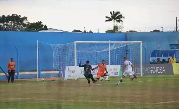 Cai a invencibilidade: Costa Rica perde para o Pantanal por 2 a 1 sob chuva no Jacques da Luz