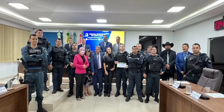 Reconhecimento na Segurança: Câmara de Costa Rica homenageia Tenente Mendes e policiais do 2º Pelotão