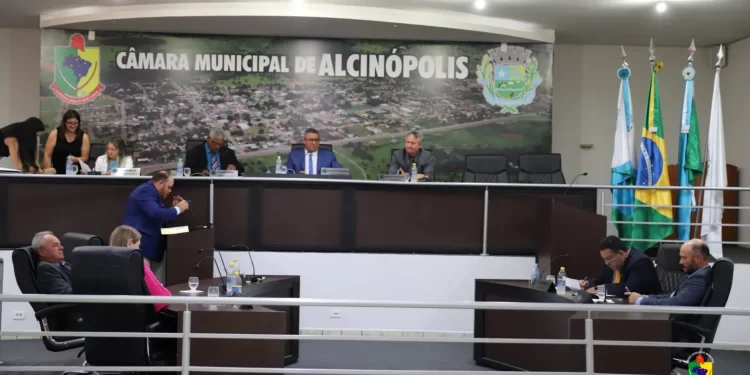 Alcinópolis: Legislativo retoma trabalhos com foco no Magistério e doação de lotes