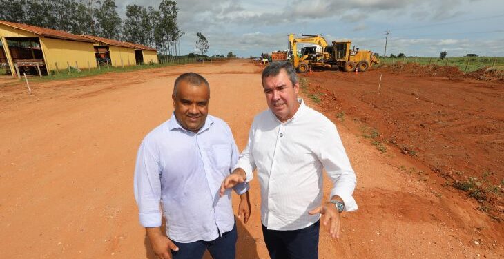 Corguinho: Governo entrega pavimentação em bairros e inicia obra na MS-244