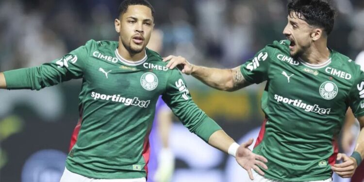 Palmeiras vence o Fluminense na Arena Barueri e assume o topo