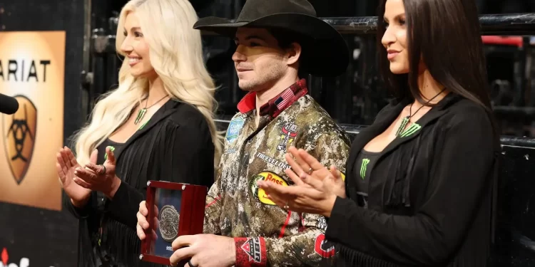 Brasil domina etapa da PBR nos Estados Unidos; Paulo Rossetto é campeão e John Crimber assume liderança mundial
