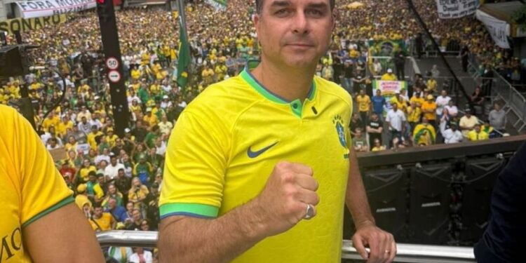 Movimento “Acorda, Brasil” mobiliza capitais em teste de força para a direita