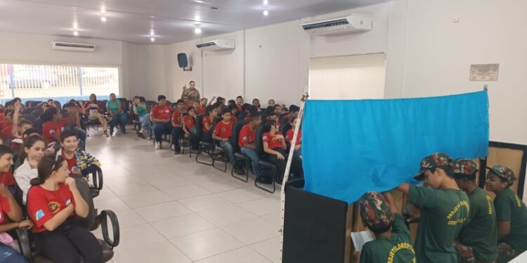 Projeto Florestinha educa 110 alunos em Costa Rica sobre a importância vital da água