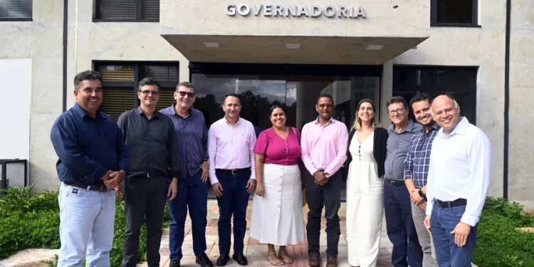 Paraíso das Águas na Governadoria: Comitiva protocola pedidos para Educação, Segurança e Infraestrutura