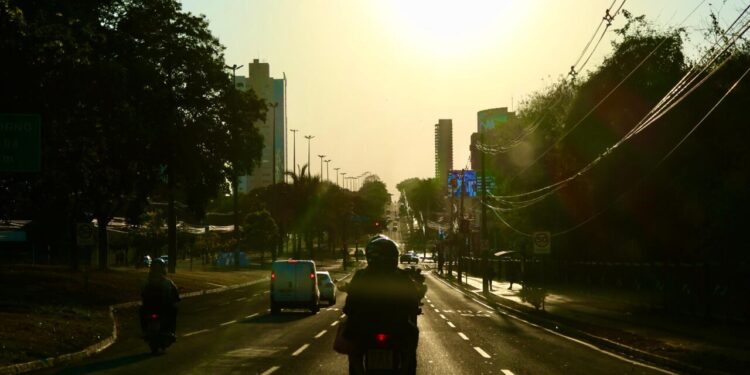 Forno Sul-Mato-Grossense: Calor de 40°C atinge o pico hoje; Veja quando a chuva chega