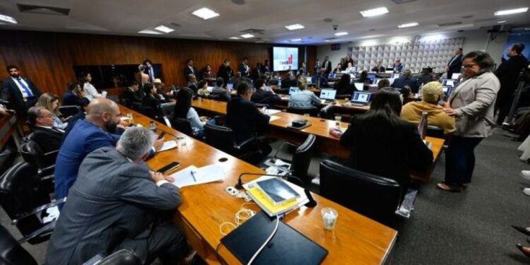 Vitória do Planalto: CPMI do INSS termina sem relatório após rejeição de indiciamentos