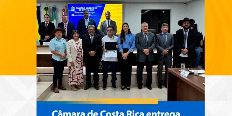 Câmara Municipal entrega Moção de Agradecimento pelos 31 anos da Fundação Hospitalar