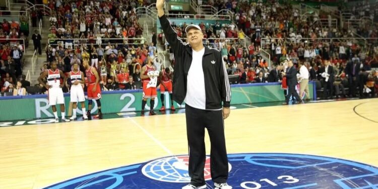 Morre Oscar Schmidt, lenda do basquete mundial, aos 68 anos
