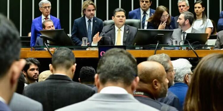 Em mais uma derrota do Governo, Câmara rejeita veto de Lula a Dosimetria