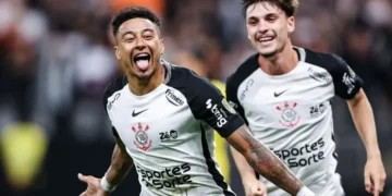 Corinthians bate o Peñarol e fica perto das oitavas da Libertadores