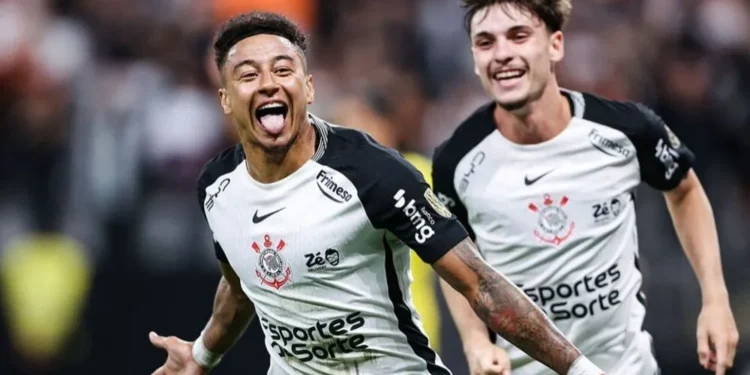 Corinthians bate o Peñarol e fica perto das oitavas da Libertadores