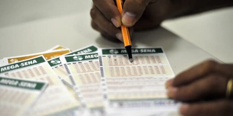 Mega-Sena sorteia prêmio de R$ 65 milhões neste sábado
