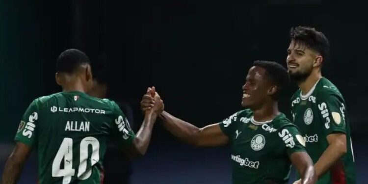 Palmeiras goleia Junior Barranquilla e avança em segundo no grupo da Libertadores