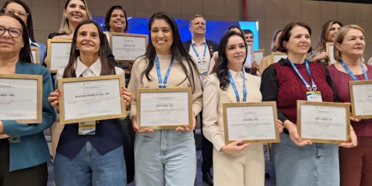 Inédito: Costa Rica conquista pela 1ª vez o Selo FNAS – Compromisso com o SUAS entregue durante o 4º Congresso dos Municípios de MS