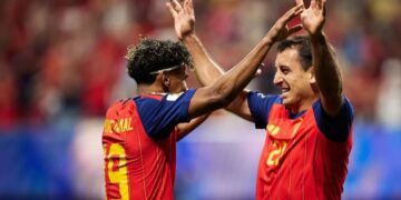 Espanha se redime da estreia e goleia a Arábia Saudita pelo grupo H