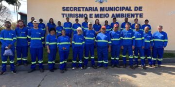 Dignidade e Segurança: Prefeitura entrega novos uniformes para coletores de resíduos sólidos e motoristas