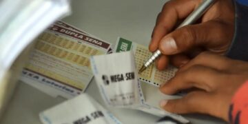 Mega-Sena acumula e prêmio principal vai para R$ 45 milhões