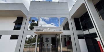 Magistério Estadual: Governador Eduardo Riedel autoriza megaconcurso público com 2 mil vagas para professores da SED