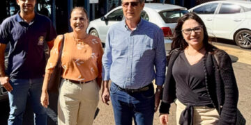 Prefeito Walter Schlatter, primeira-dama e secretária Adriana Tobal visitam Casa de Apoio e Hospital de Amor em Barretos