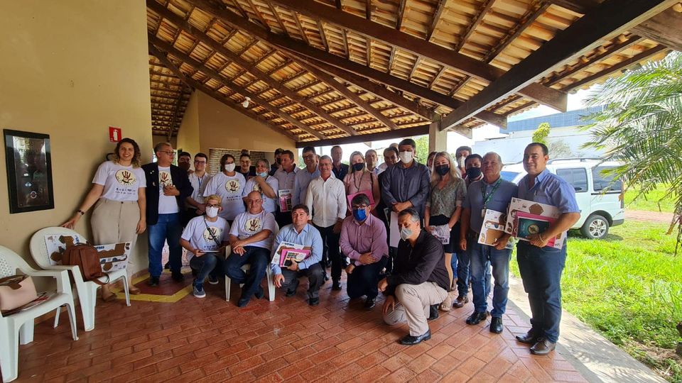 Prefeito Dalmy e a Secretária de Desenvolvimento Bruna Barbosa estiveram na sede do COINTA