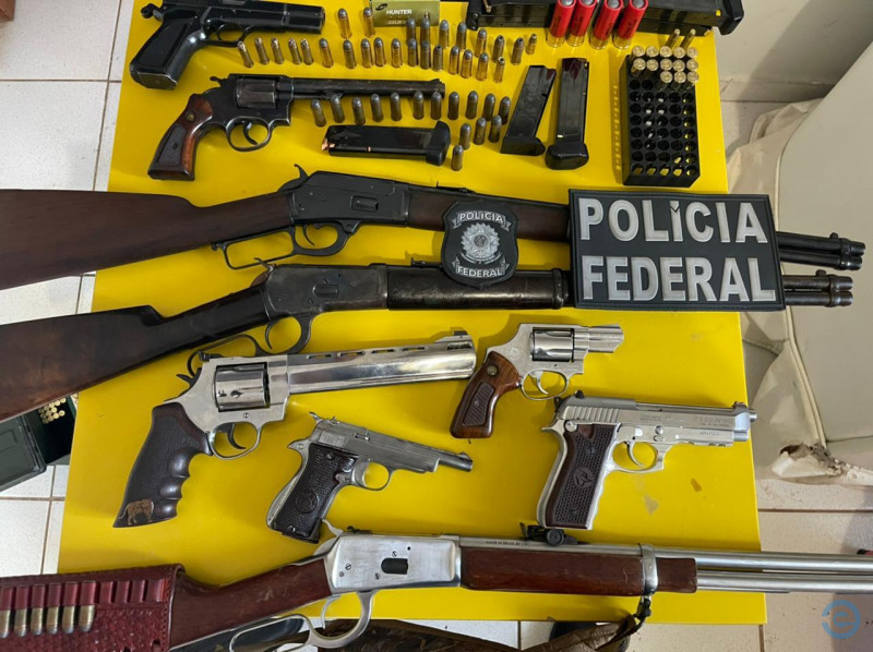 Policia Federal apreende arsenal em Rio Verde durante Operação Arcabuz