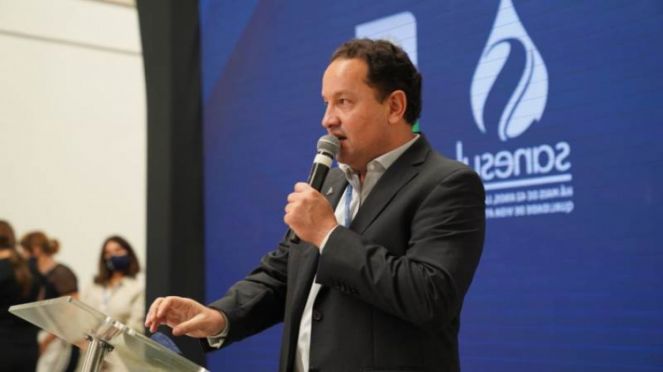 Walter Carneiro Júnior inspeciona obras de saneamento em Paranaíba