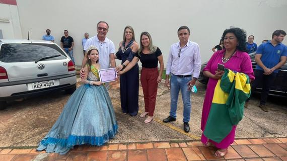 Vereadores de Costa Rica homenageiam com Moção a Miss Infantil Brasil Isabella Barroso