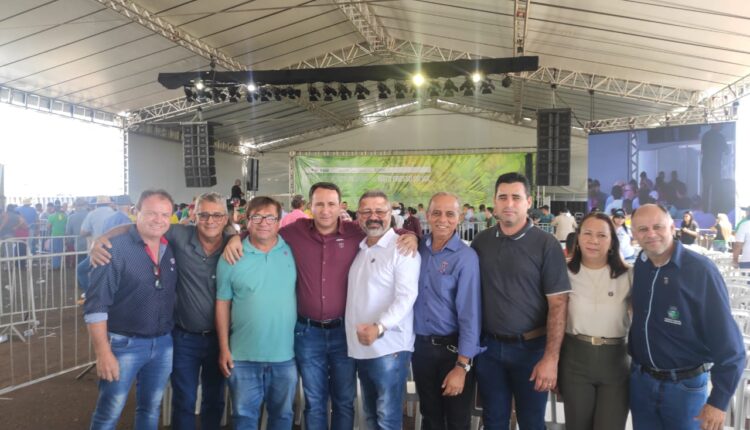 Lideranças políticas de Paraíso das Águas prestigiaram visita de Bolsonaro ao MS