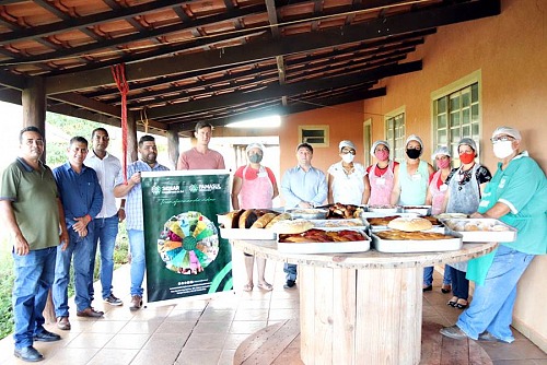 Moradoras da comunidade Triunfo participaram de curso de produção de pães e salgados