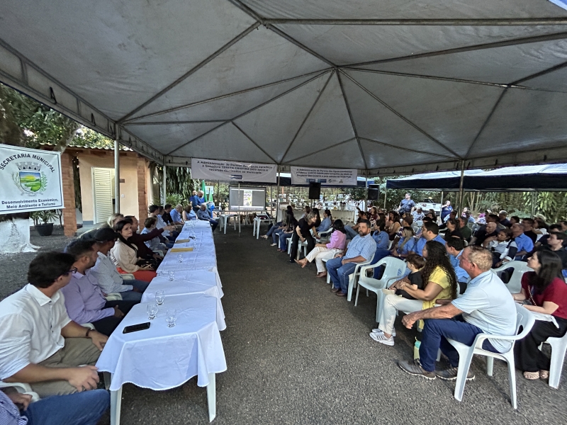 Autoridades prestigiam entrega de registro do SIM-Cointa e adesão ao SISBI-Poa dos Queijos Brun em Paraíso das Águas