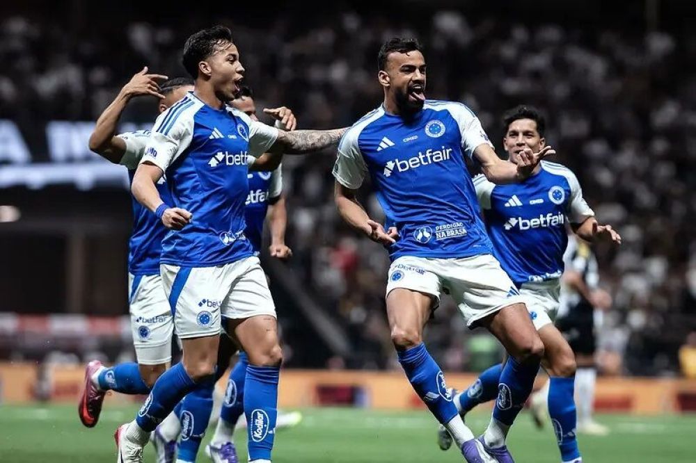 Cruzeiro vence Atlético-MG e abre vantagem nas quartas da Copa do Brasil