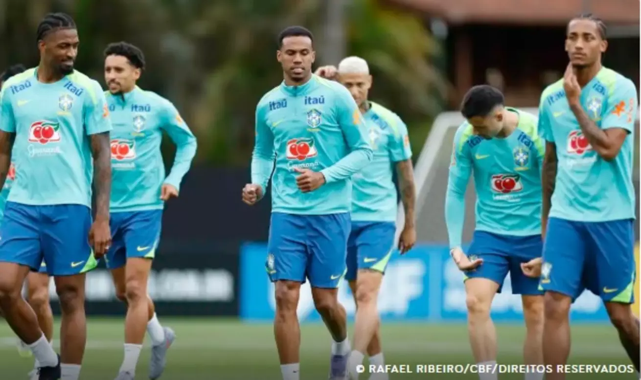 Ancelotti comanda primeira atividade com todos os convocados
