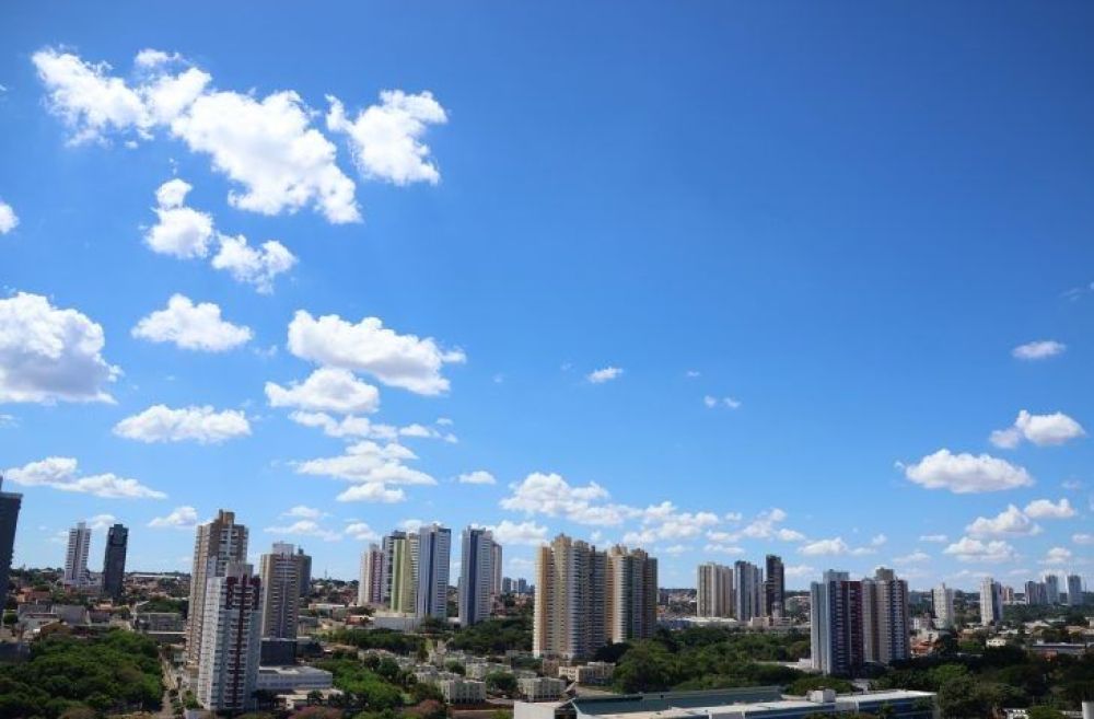 Domingo segue com calor e chance de chuva forte em Mato Grosso do Sul