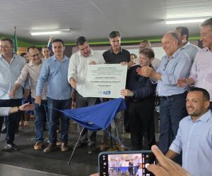 R$ 28,6 Milhões em Educação e Novo Polo Industrial: Riedel Anuncia Doação de Área para Parque Industrial e Entrega Obras Estruturais em Coxim