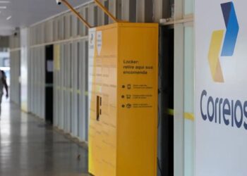 Correios preveem 15 mil demissões voluntárias e fechar mil agências